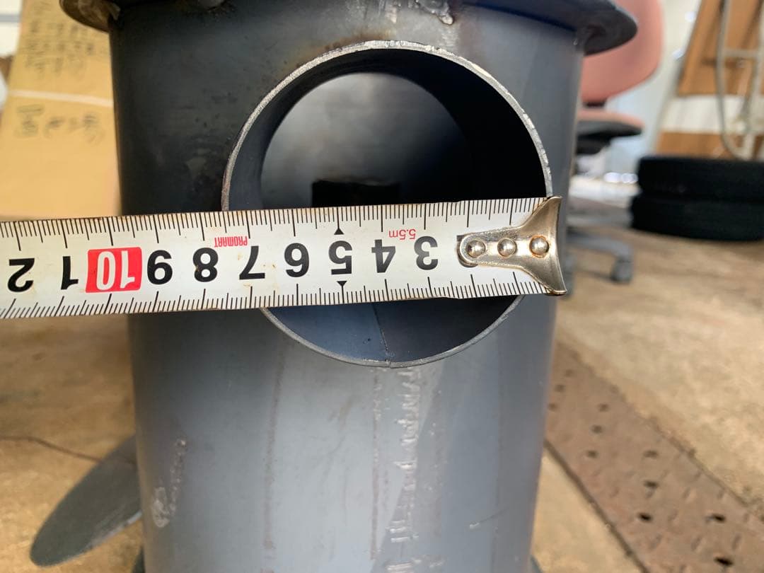 廃油ストーブ 煙突アダプタ付き　耐熱塗装　80mm、100mm煙突使えます。