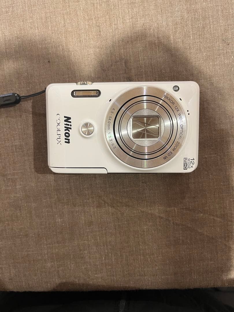 みう　Nikon COOLPIX S6900 ホワイト 簡易動作確認済み