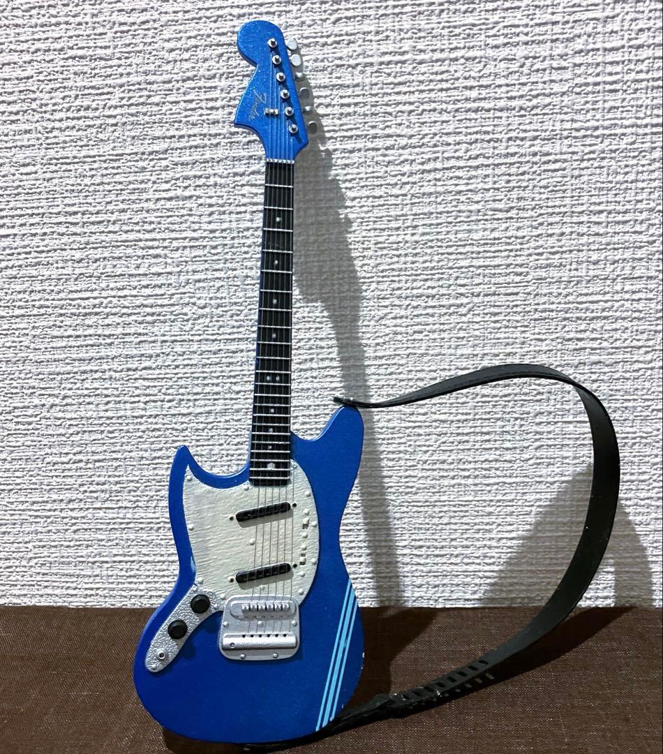 Y*e様 【完動品❗️】NIRVANA カート・コバーン18インチ サウンドフィ