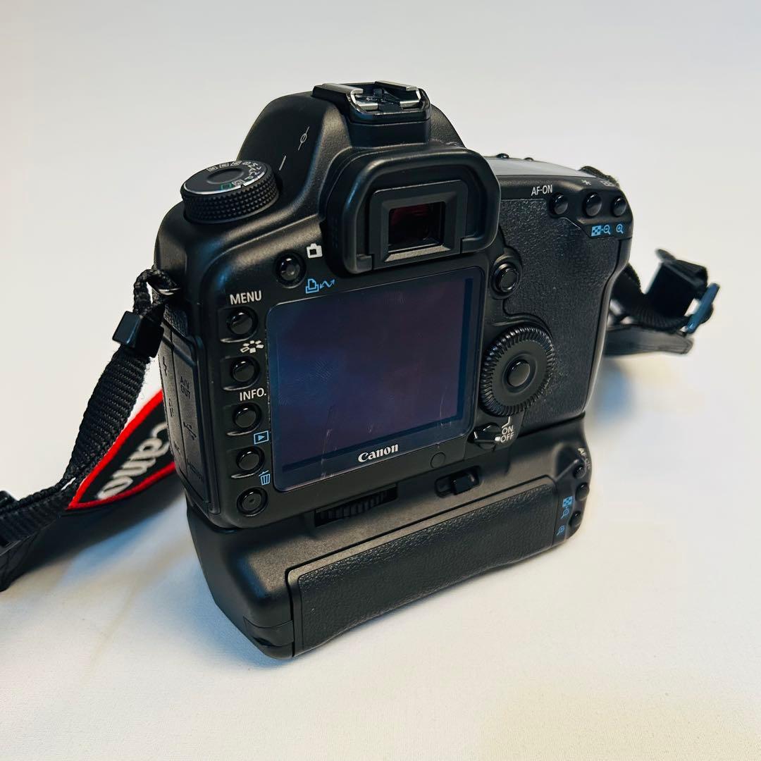 美品　Canon EOS 5D Mark II 本体 バッテリーグリップ付き