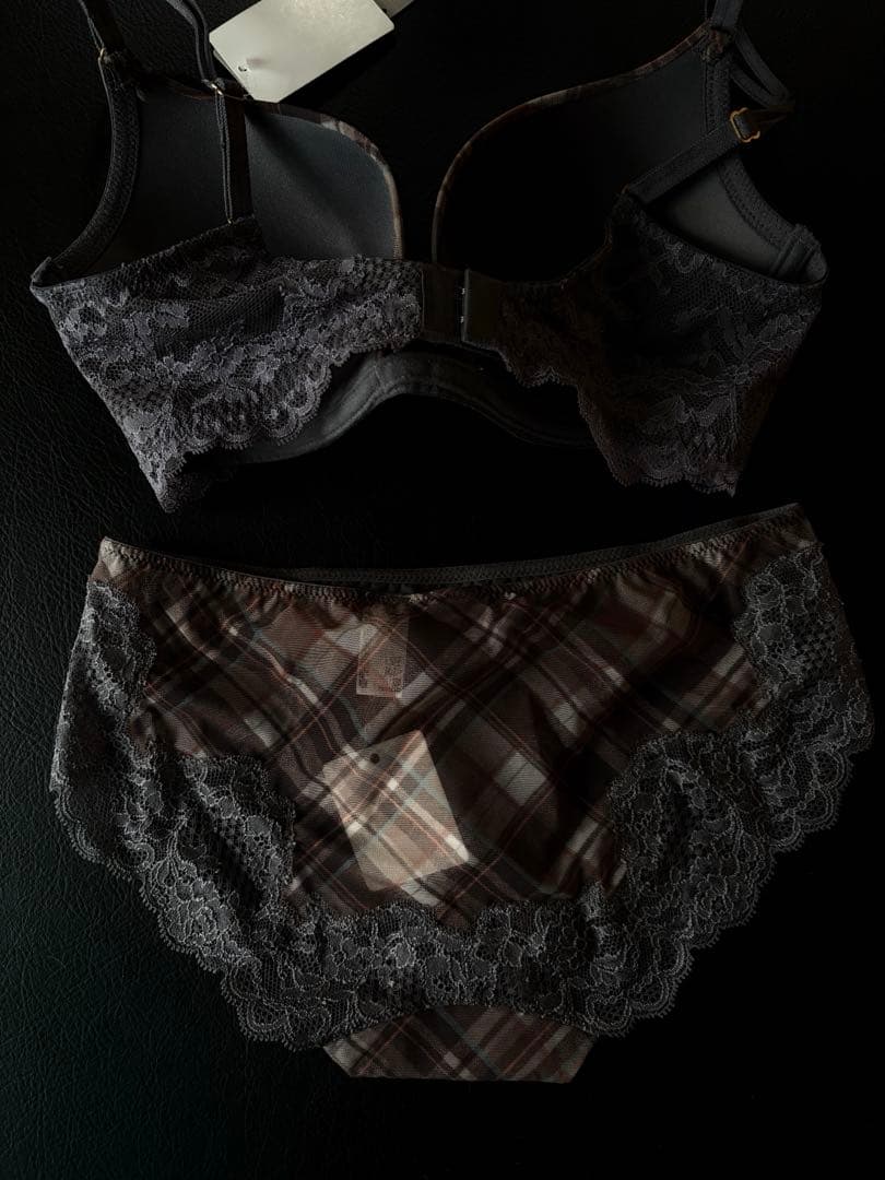 [新品]WACOAL/ユエ　ブラジャーショーツセット E70.M