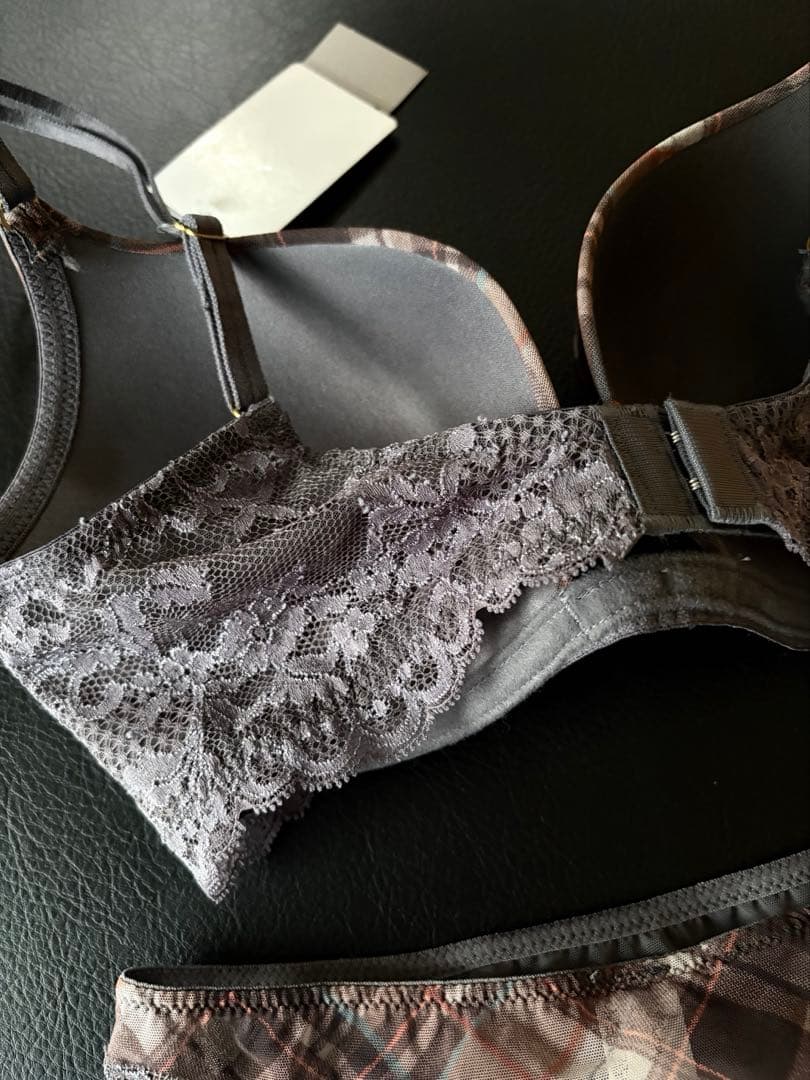 [新品]WACOAL/ユエ　ブラジャーショーツセット E70.M