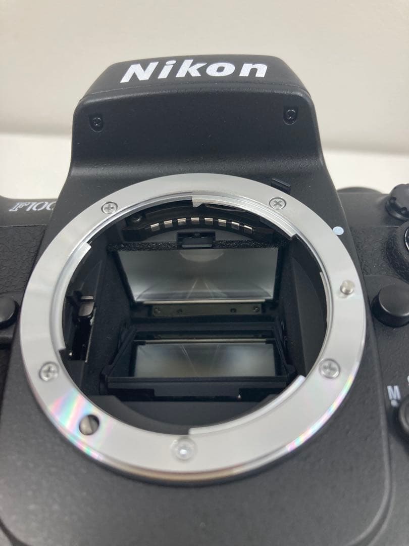 Nikon F100 カメラ