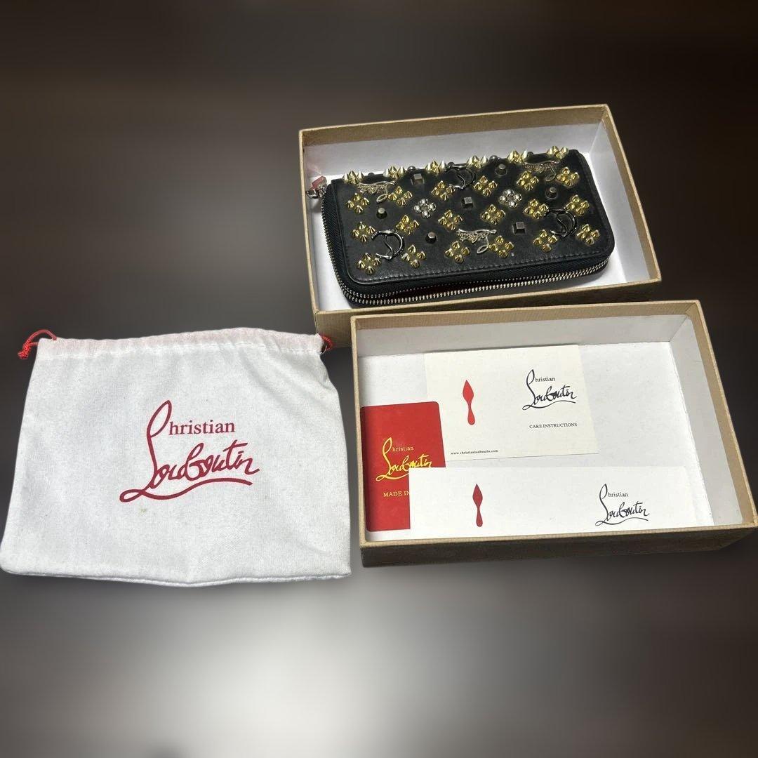 Christian Louboutin ブラック長財布