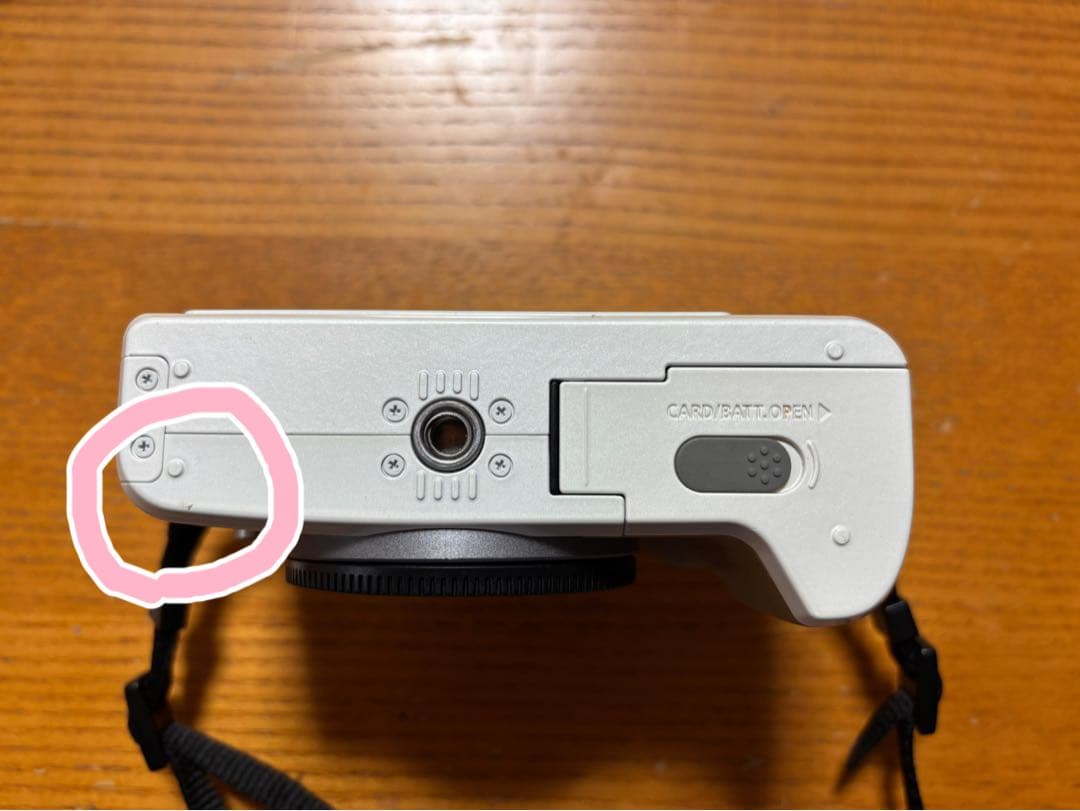 Canon EOS Kiss M ダブルズームキット　専用箱あり