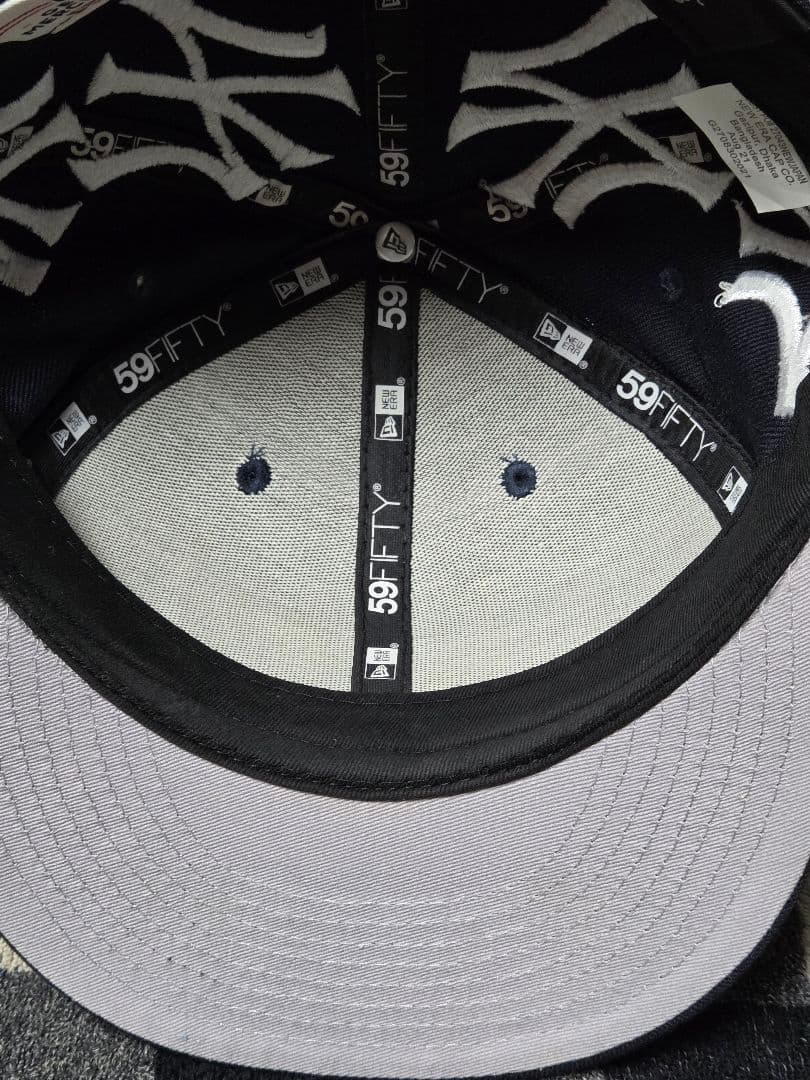 たい　Supreme キャップ