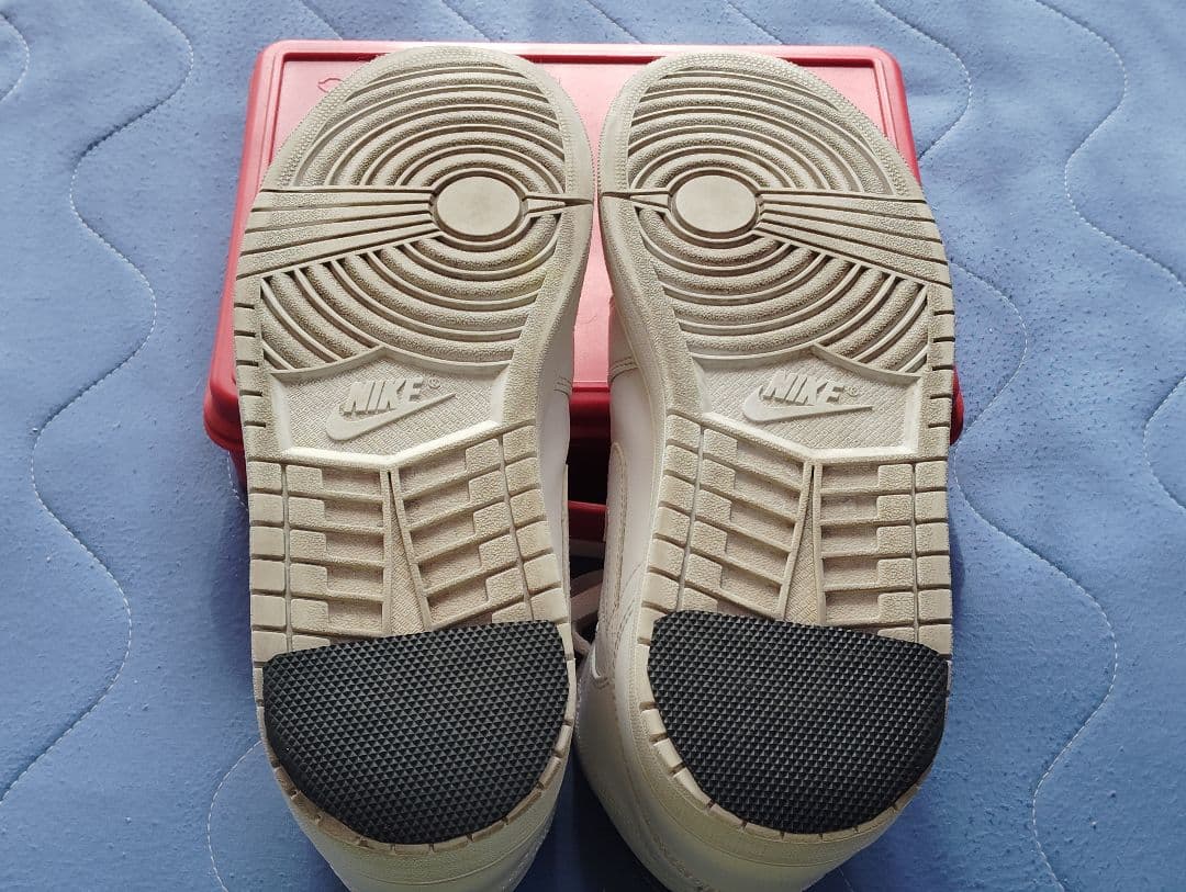 ・美品【 29 cm 】Nike Air Jordan 1トリプル ホワイト ・