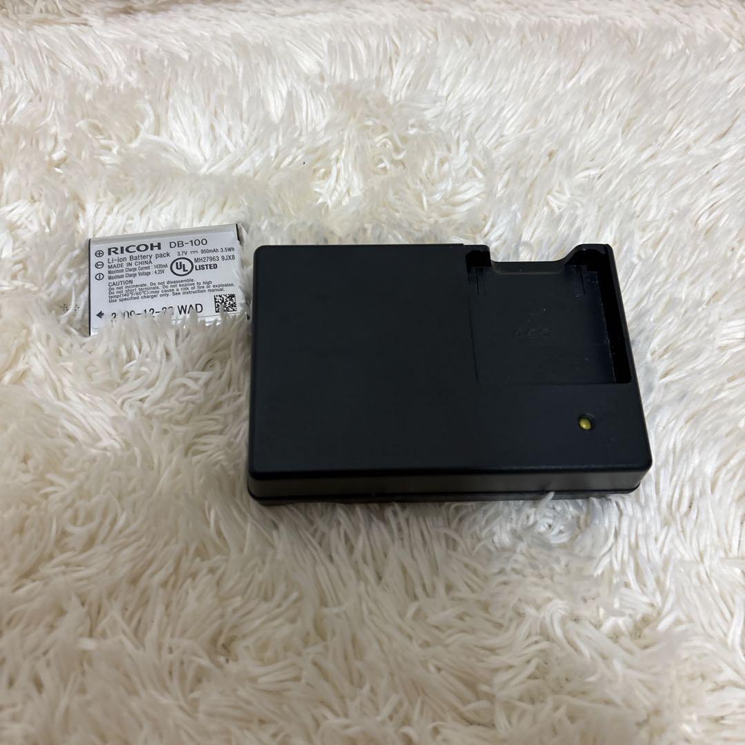 RICOH CX3 コンパクトデジタルカメラ シルバー・ピンク