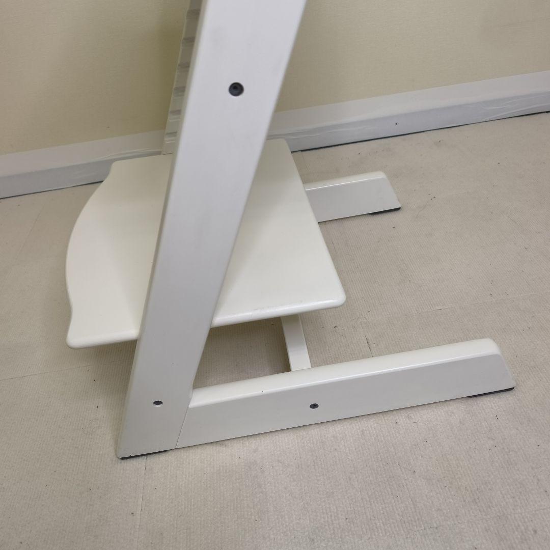 ストッケ　トリップトラップ　ホワイト　ベビーセット&トレイ付　S/N6