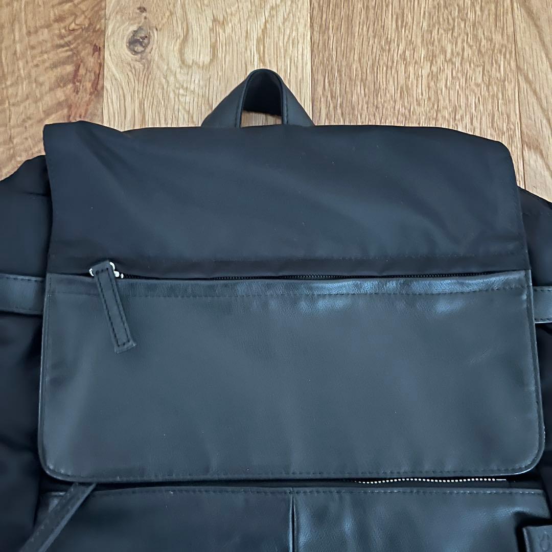 美品★ Y'SACCS イザック リュック ナイロン×牛革 ブラック 通勤 通学