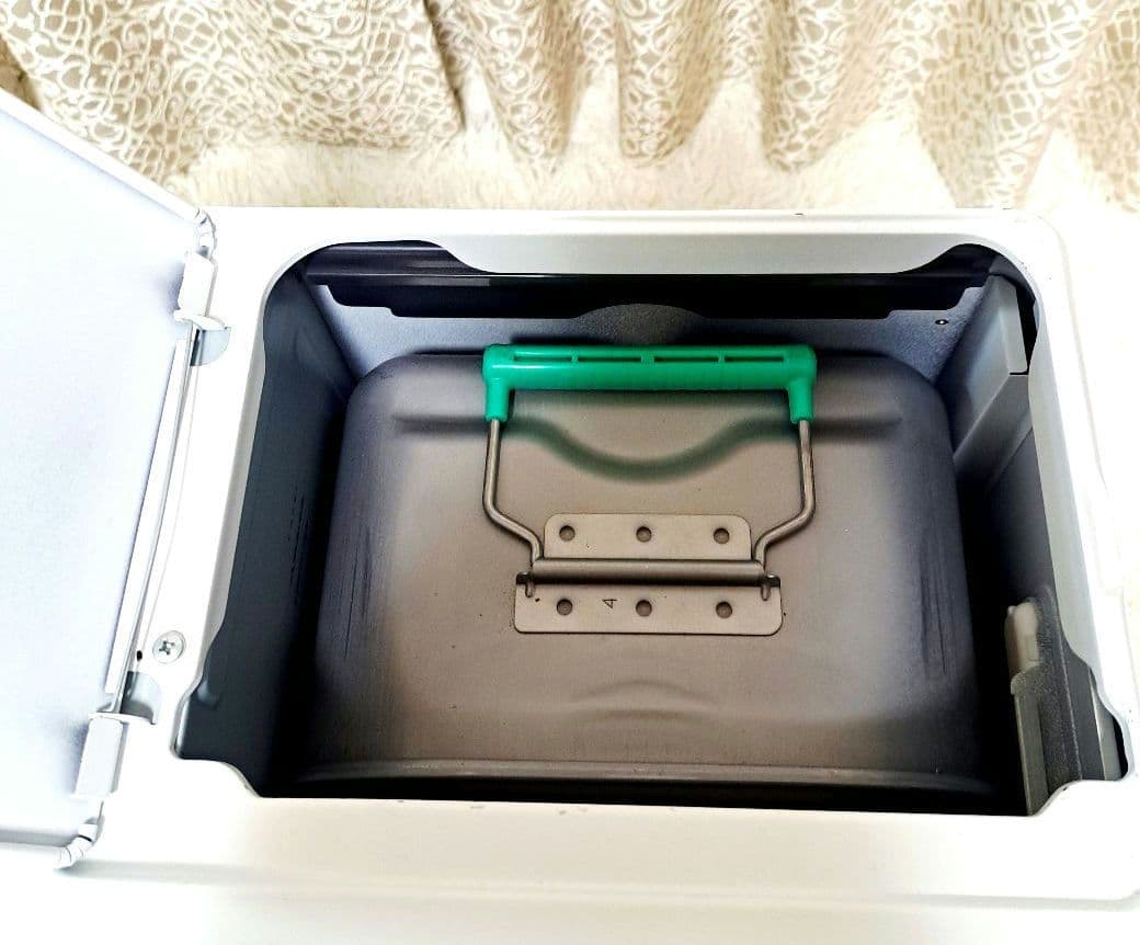 最上位モデル　ダイニチ 石油ファンヒーター ブルーヒーター FZ-102