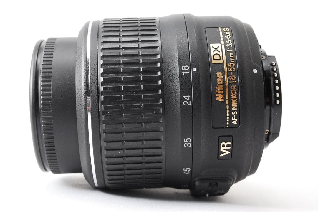 極上美品 Nikon D5500 ワインレッド WiFi スマホ転送 低ショット