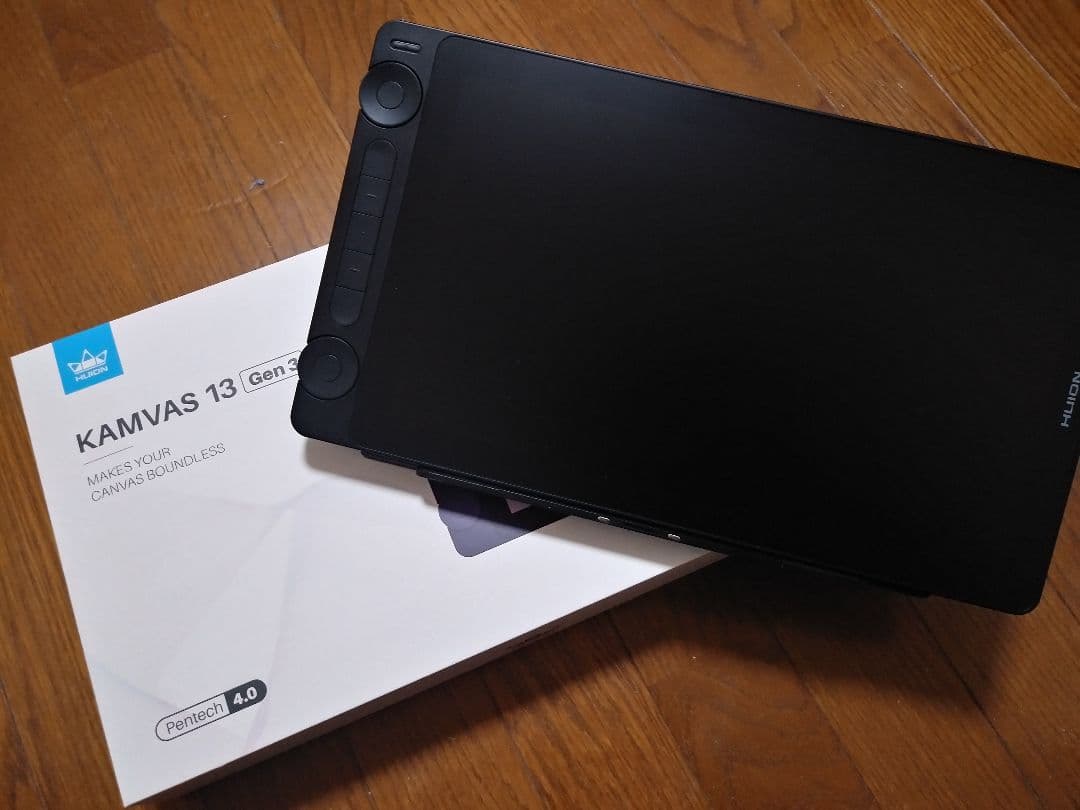 HUION KAMVAS 13(gen 3)スタンド付き