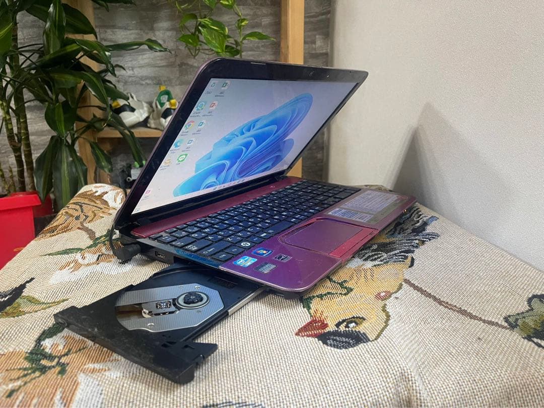 Windows11/東芝のノートパソコン♪カメラ付♪大容量メモリ♪Core i7