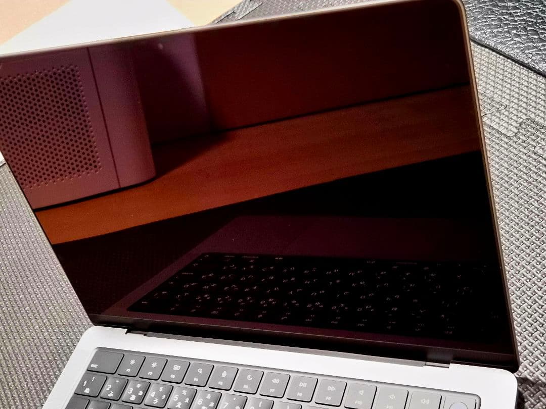 【美品】MacBookPro14″ (2021, M1 Pro) 512gb