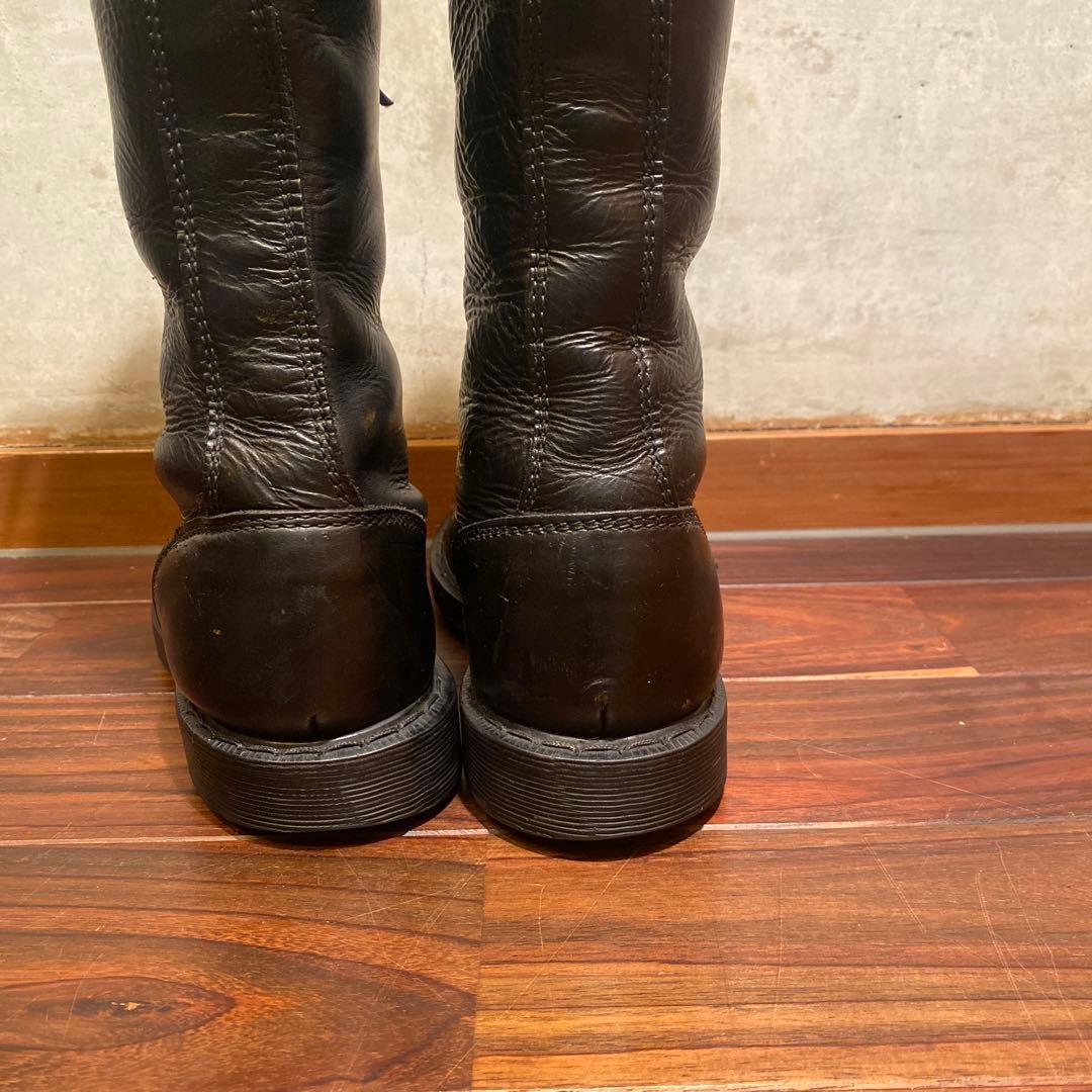 ドクターマーチン20ホール