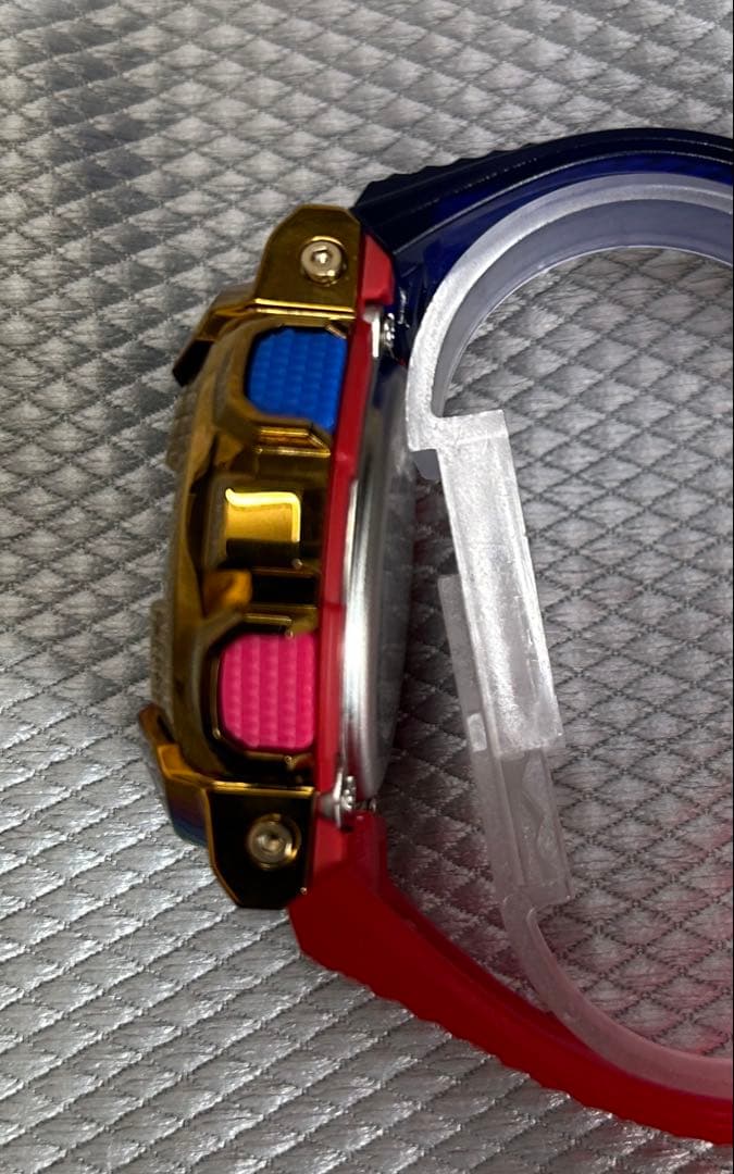 ✨極希少極美品✨G-SHOCK GM-110RB-2AJF レインボー