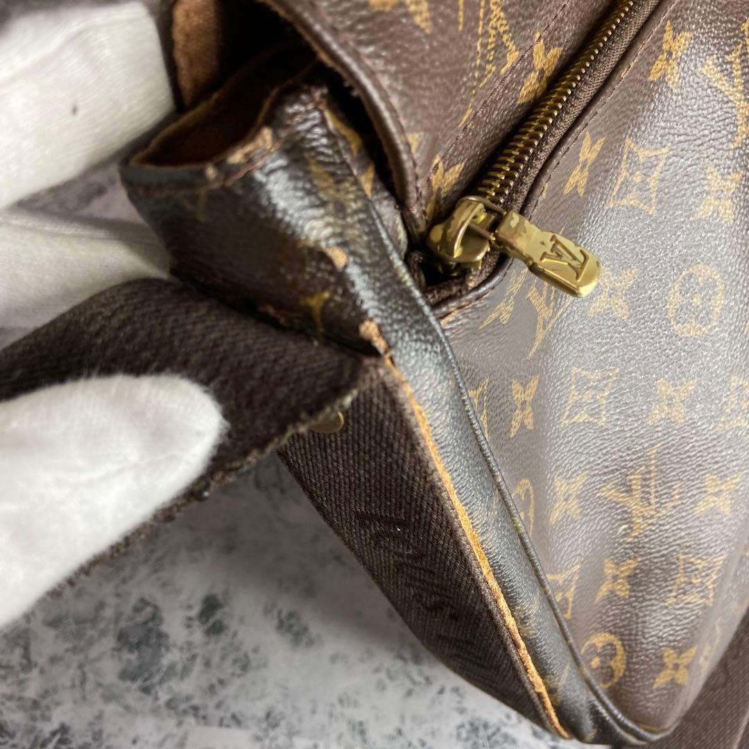 ✨LOUIS VUITTON✨　ルイヴィトン　ショルダーバッグ　メッセンジャー
