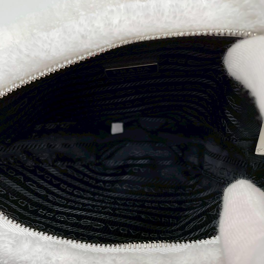 美品　プラダ　テリークロス　ハンドバッグ　ミニバッグ　トライアングル　ホワイト