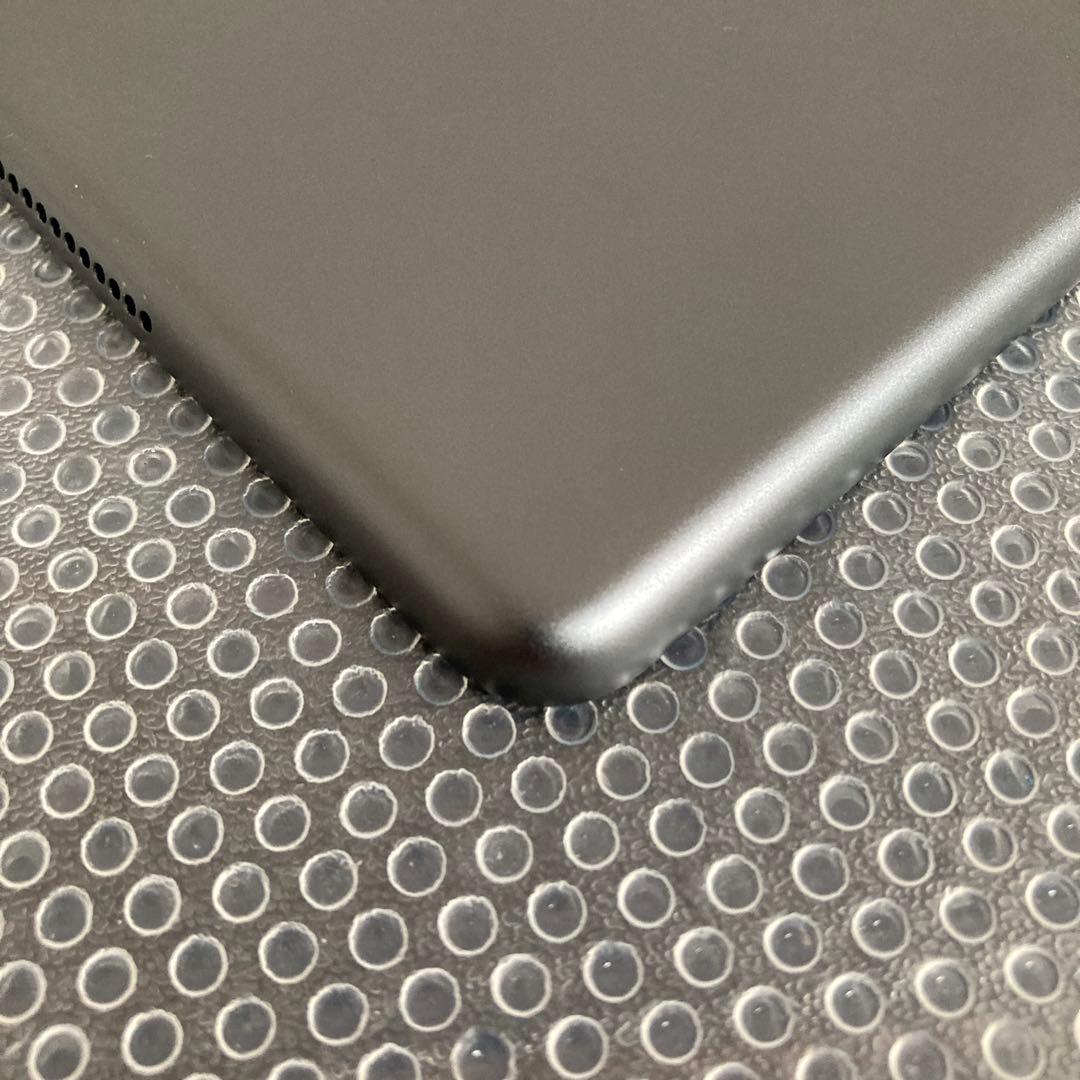 3021【早い者勝ち】iPad7 第7世代 32GB WIFIモデル☆