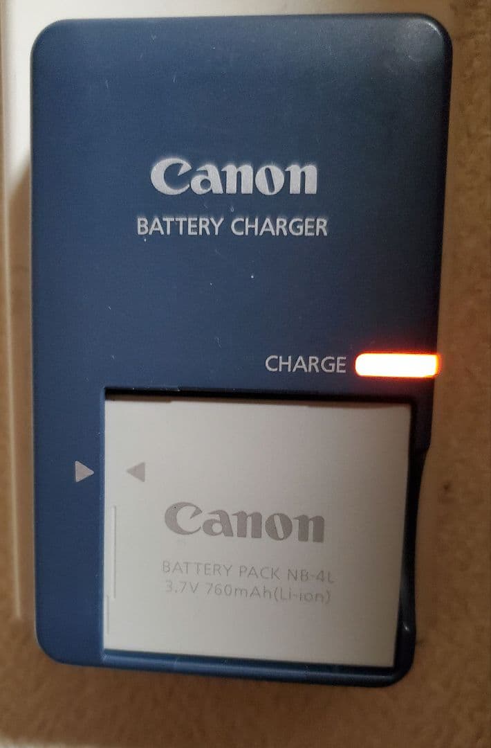 Canon　IXY600f バッテリー、取説他つき