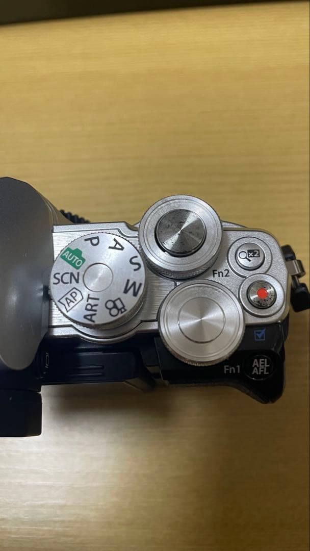 OLYMPUS OM-D E-M10 MarkⅢ ダブルズームキット シルバー