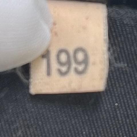 PRADA プラダ　ポーチ 三角ロゴ ブラック　白タグあり　美品