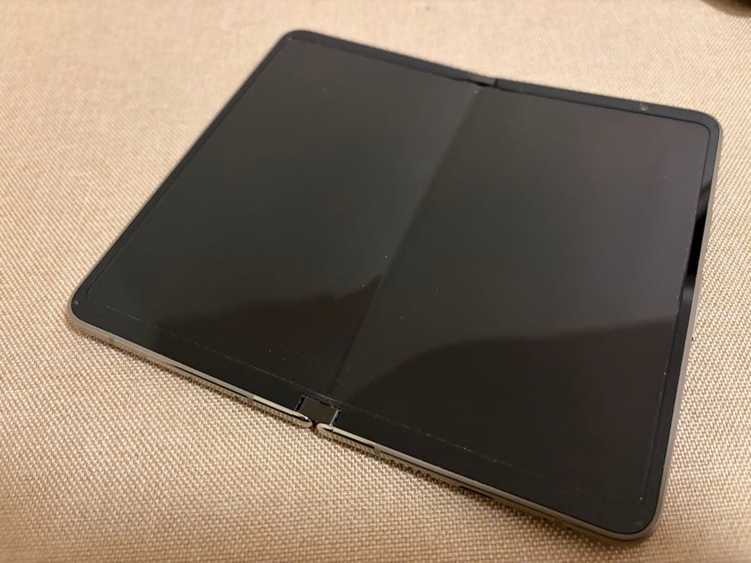 Google Pixel Fold (初代) 本体