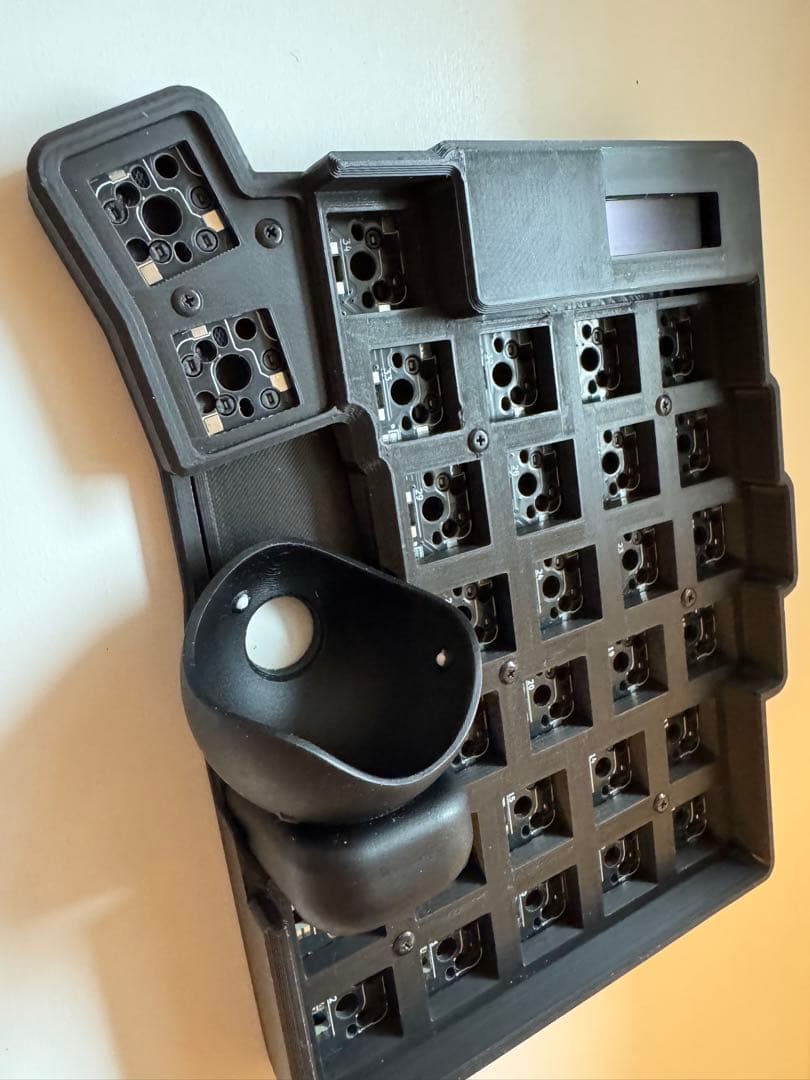 【新品】 keyball61 keychron仕様　トップケースマウント