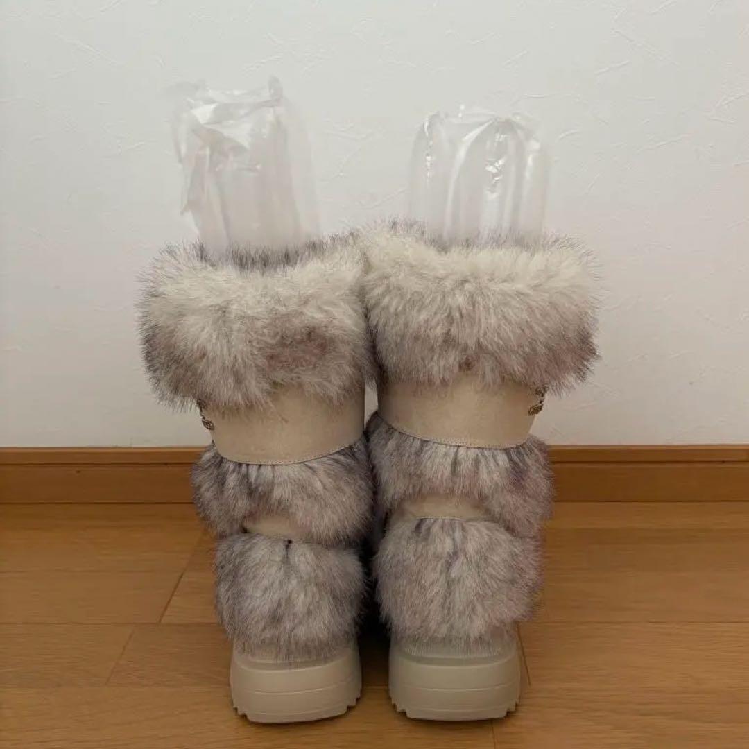 YELLOW ファーブーツ　ベージュ　M