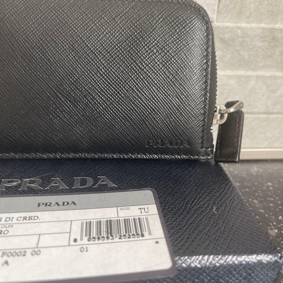 PRADAプラダ ポルタカルト・ディ・クレディト カードケース本革黒 美品