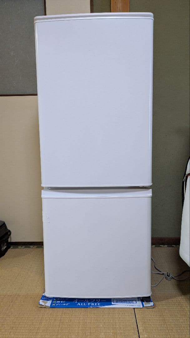三菱　ホワイト冷蔵庫 上段冷蔵 下段冷凍 3段棚
