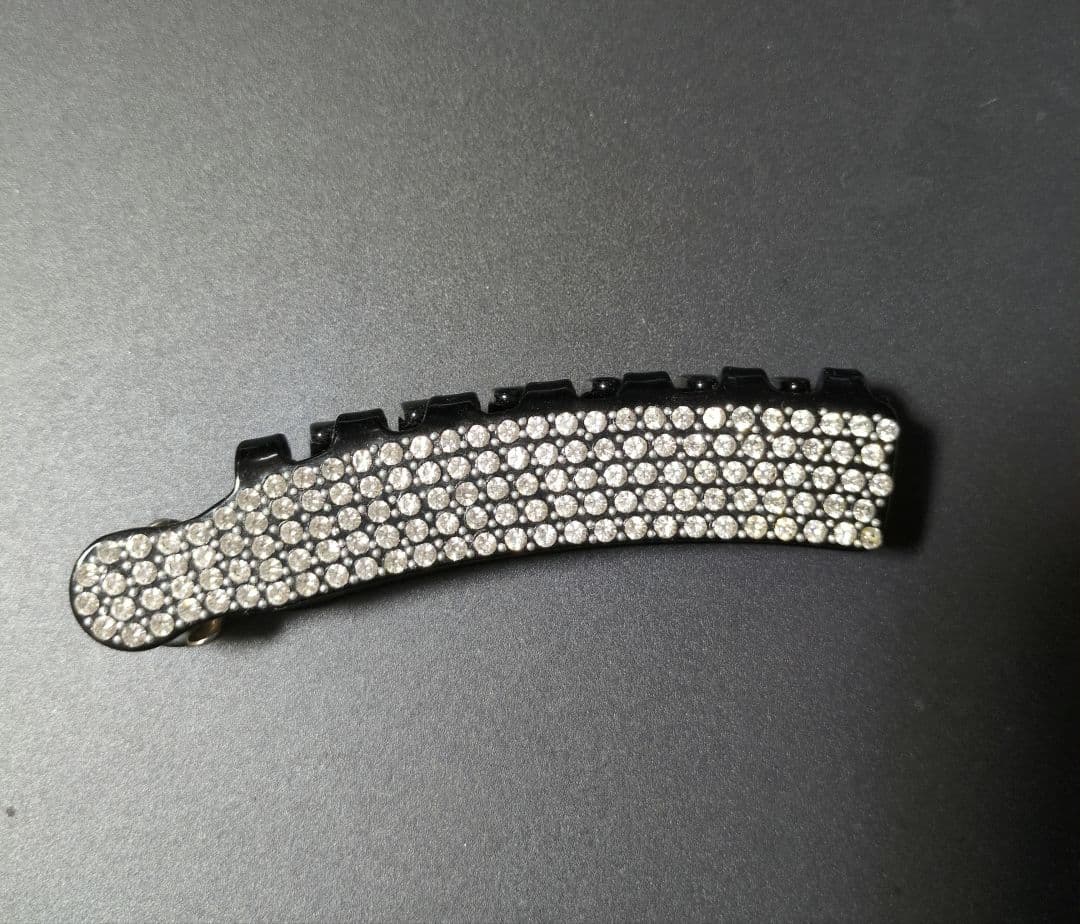 フランスラックス　フルクリスタルキャスケード　ストーン装飾付き黒