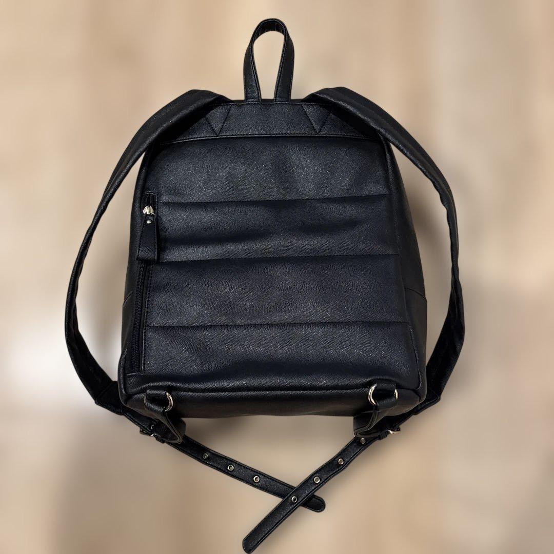 【美品】 マリークワント リュック レザー デイジー 金 黒 お洒落 可愛い