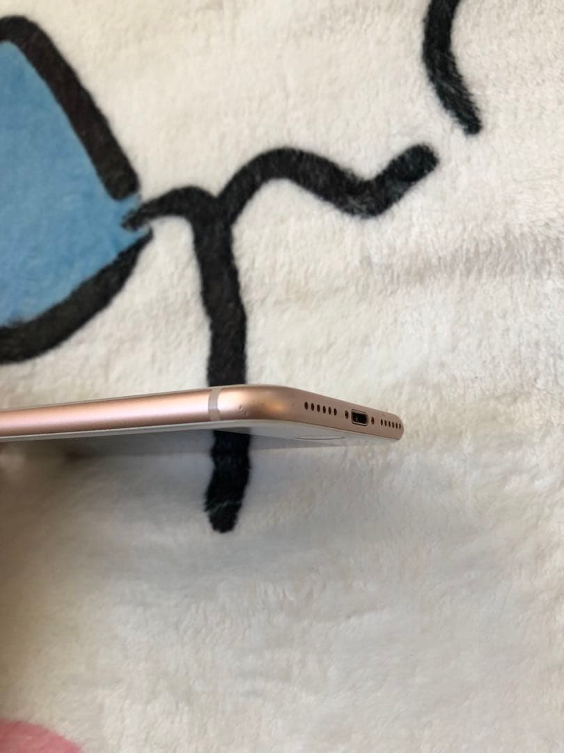 ②超美品 iPhone8 64GB バッテリー最大容量:87 SIMフリー