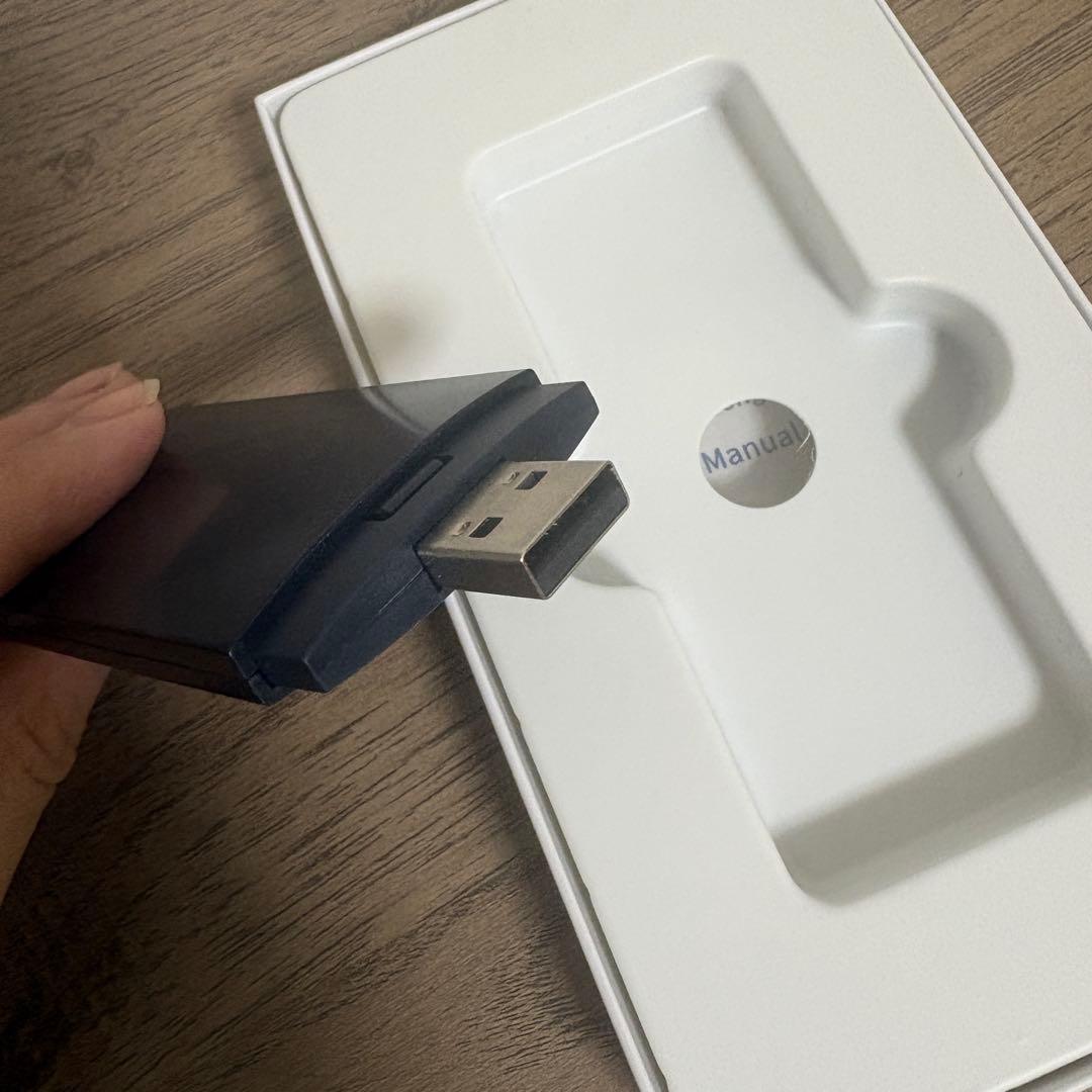 【ecoco】1年間 100ギガ 付 USB型 ポケット Wi-Fi 契約不要