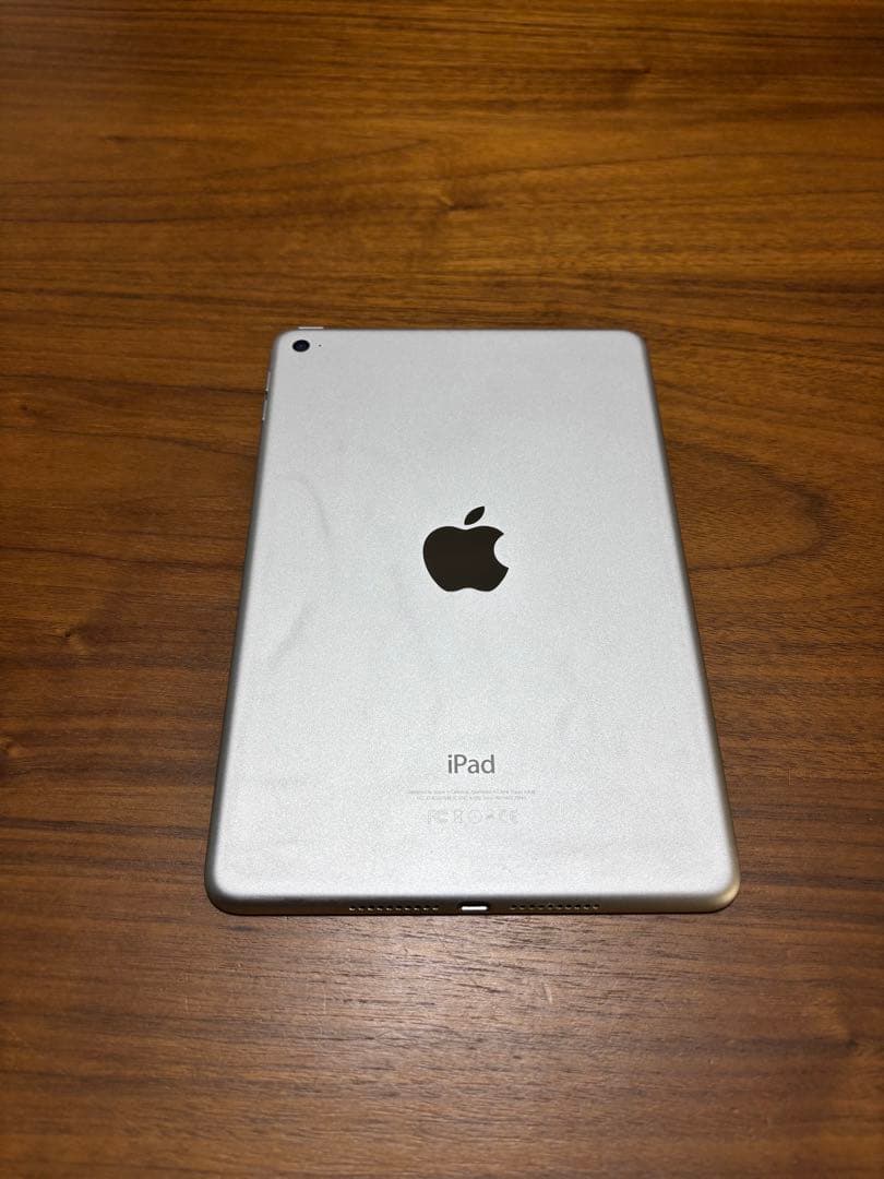 iPad mini 4 Wi-Fi 128GB シルバー 純正ケーブル付