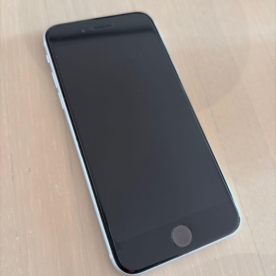 iPhoneSE 第2世代128gb白SIMフリー