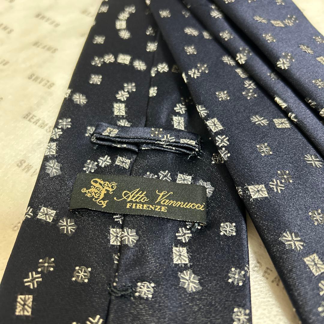 【値下✴︎極美品】Atto Vannucci／アットヴァンヌッチ ネイビー小紋タイ