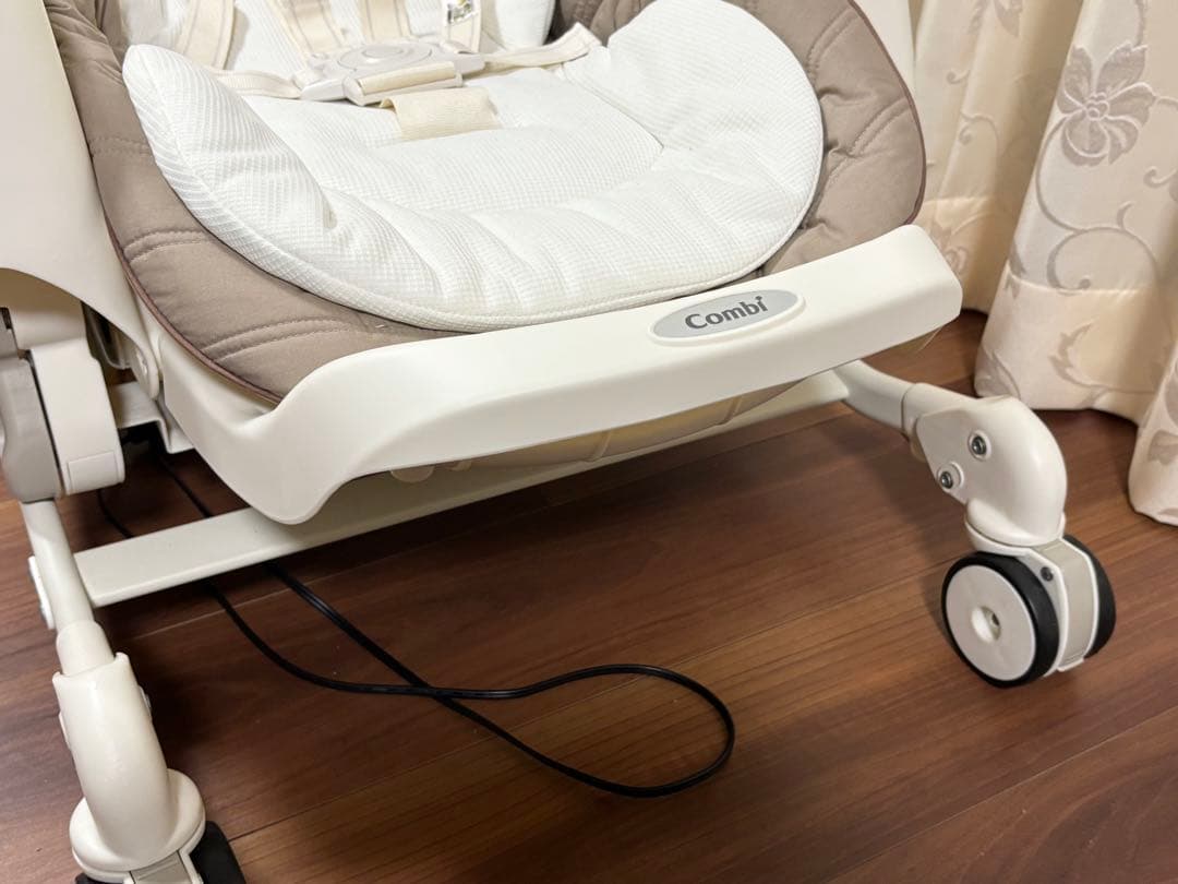 ★コンビ★ネムリラ★AUTO SWING★エッグショック★電動ハイローチェア★