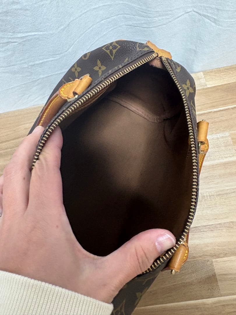 ヴィトン　スピーディ25 ボストンバッグ　モノグラム　VUITTON