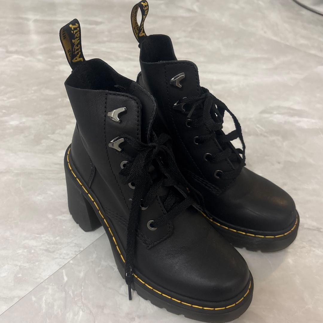 Dr.Martens JESY 6 タイ ブーツ