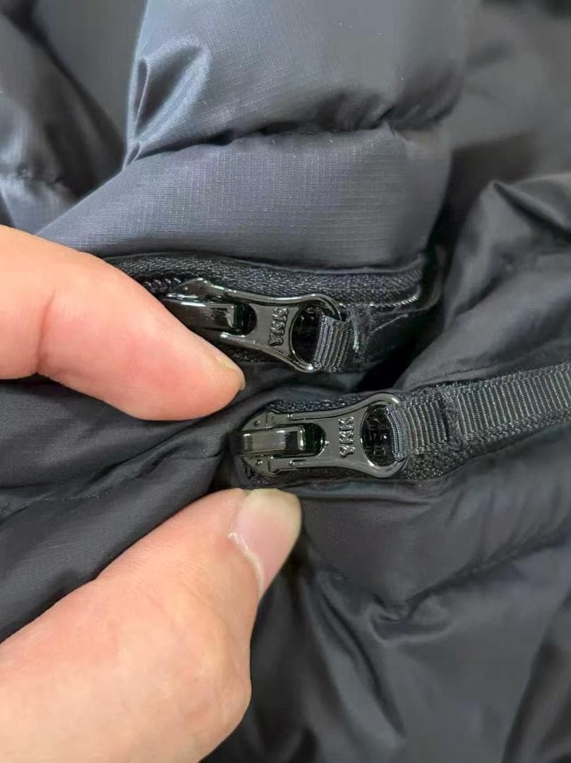 Supreme ブラック ダウンジャケット フード付き~~~