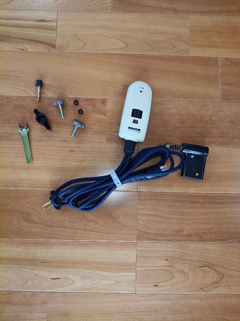 8600円の送料込 美品 家具調こたつ 120cm 長方形 フラットヒーター