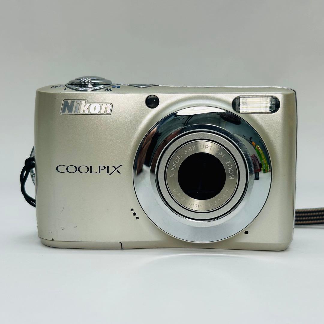 Nikon COOLPIX L22シルバー コンパクトデジタルカメラ