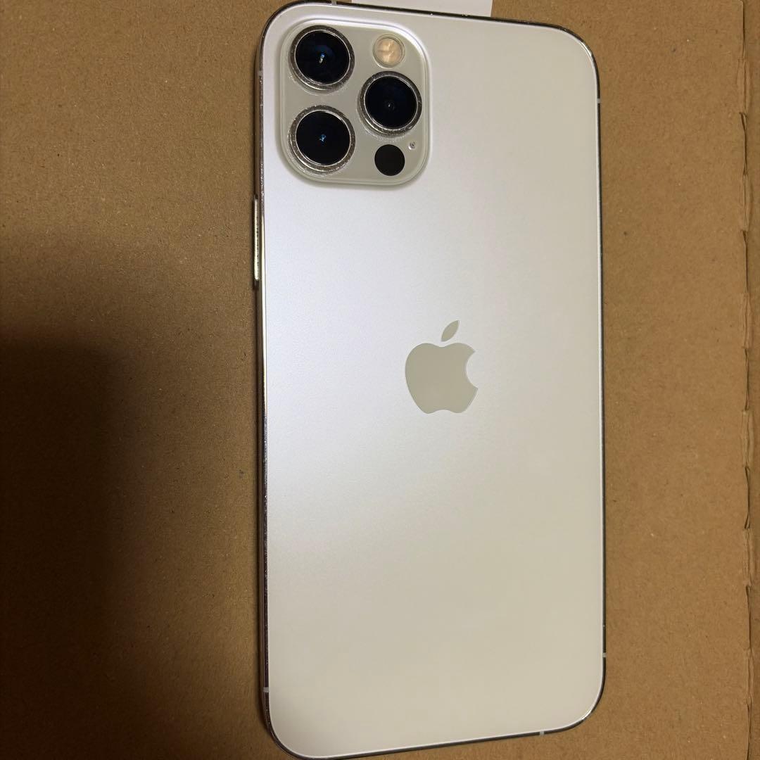 Apple iPhone 12Pro シルバー 本体