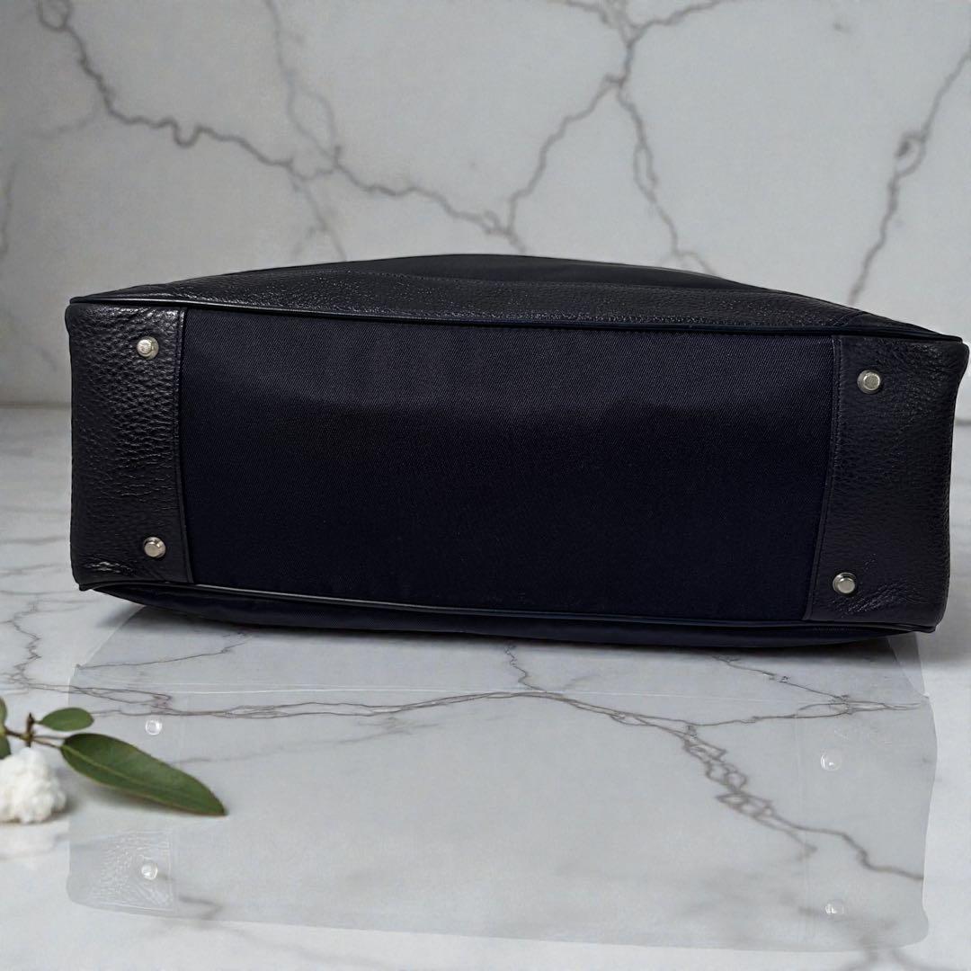 ブラックレーベルクレストブリッジ トートバッグ ノバチェック A4可 金具