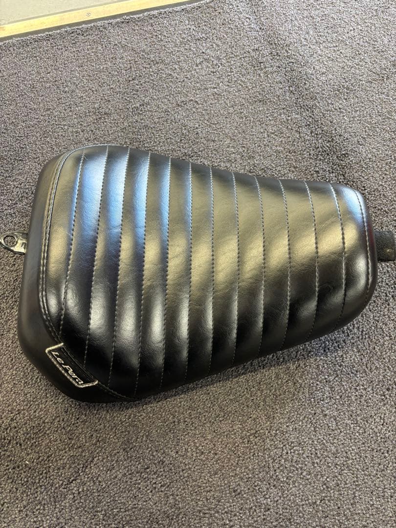 ラペラシート スポーツスター XL1200X ソロシート