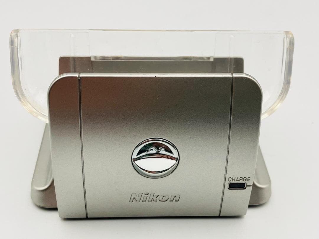 ニコン COOLPIX SQ　シルバー