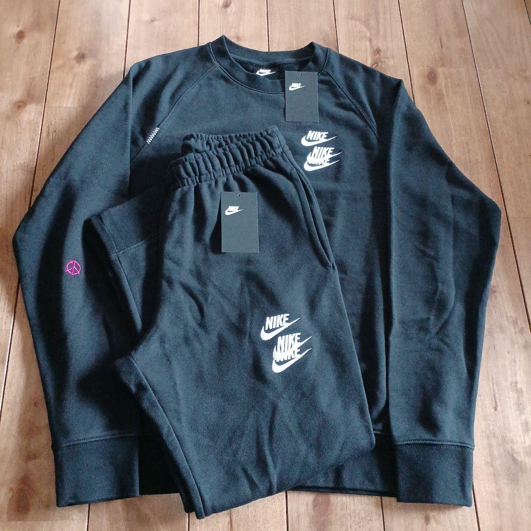 NIKE ワールドツアー スウェットセットアップ 黒　刺繍ロゴ